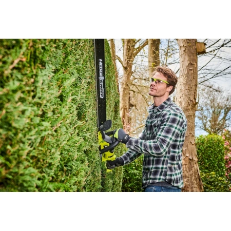 фото бесщеточный кусторез ryobi max power 36в ry36htx65a-0 5133005076